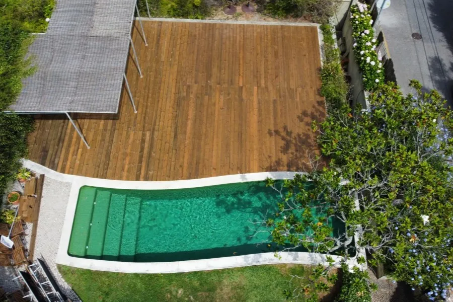 Arawood Garden: /img/servicos/servicos-deck.webp