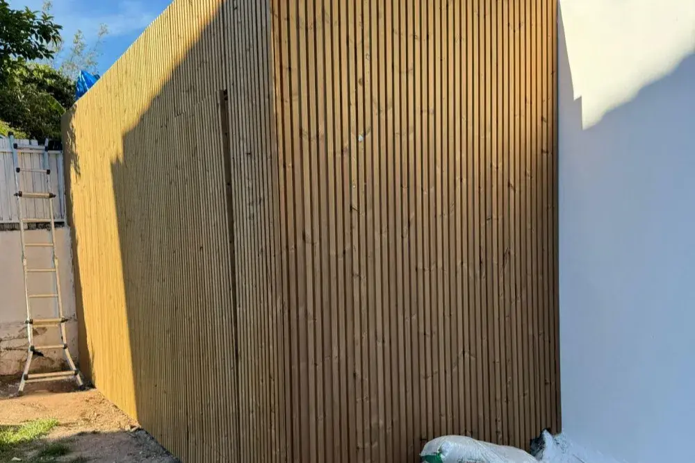 Arawood Garden: /img/servicos/servicos-revestimento.webp